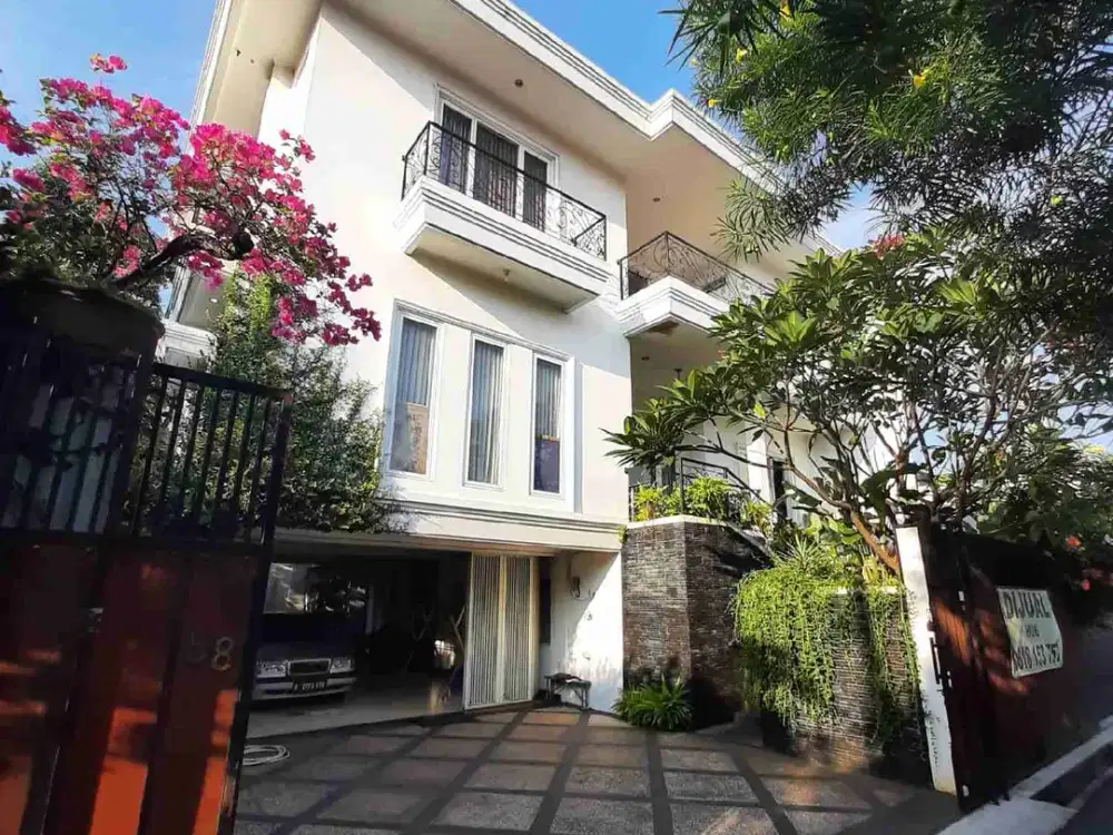 dijual butuh cepat Rumah 2 LT di kemanggisan jak bar