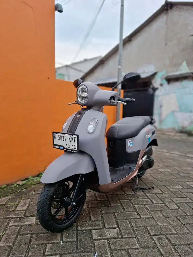 Yamaha Fazzio Hybrid 2025 bln 10 Mlus Brgrnsi