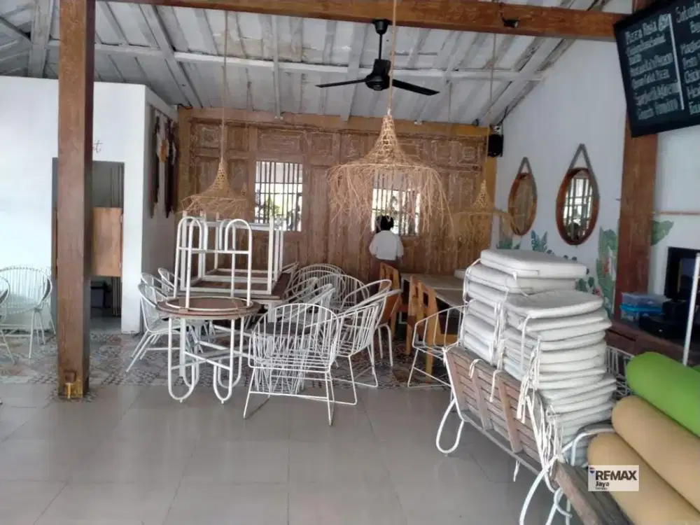 Restaurant Business Takeover Opportunity For Leasehold 16 Years In Batu Bolong, Canggu