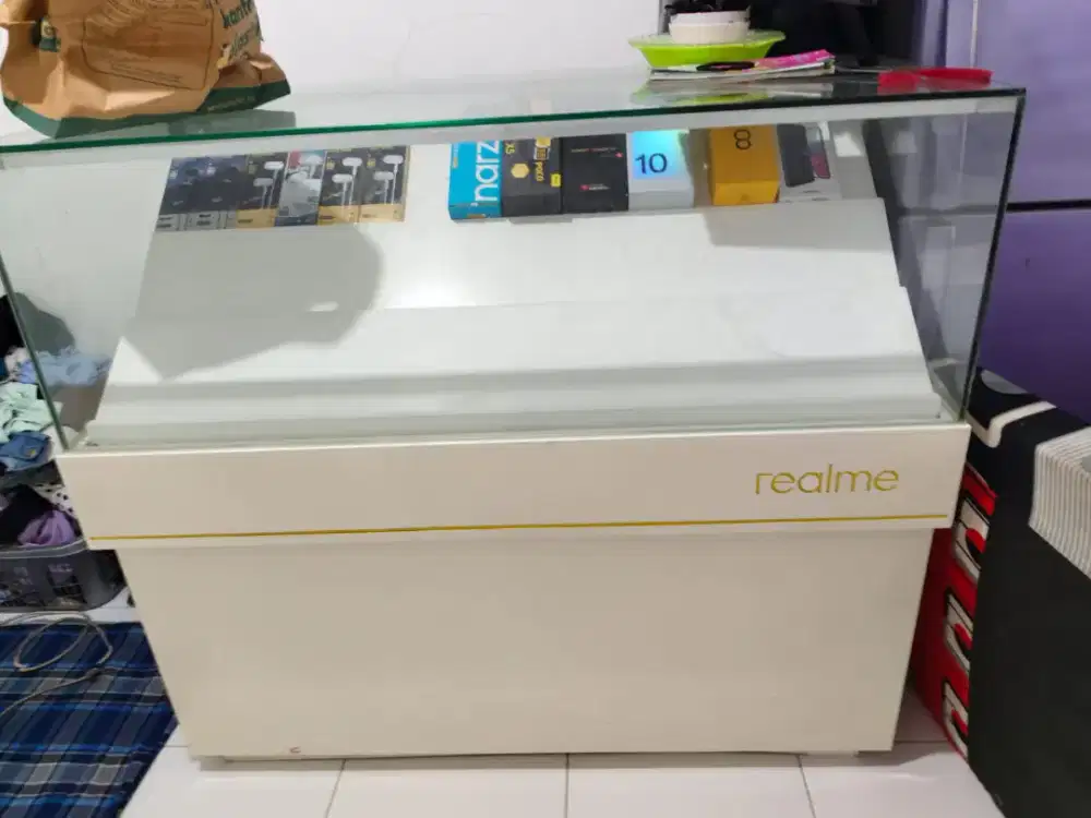 Etalase Konter Buat Usaha