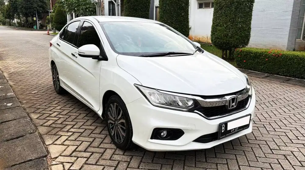 Honda City E CVT 2017 Putih Mutiara Rawatan (Ex DOKTER)
