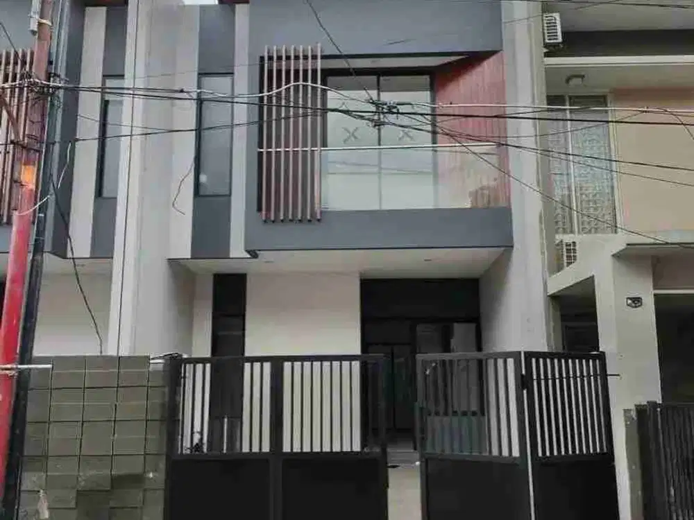 Baru Gress‼️Jual Rumah Mulyosari lokasi dekat universitas dan pusat kuliner