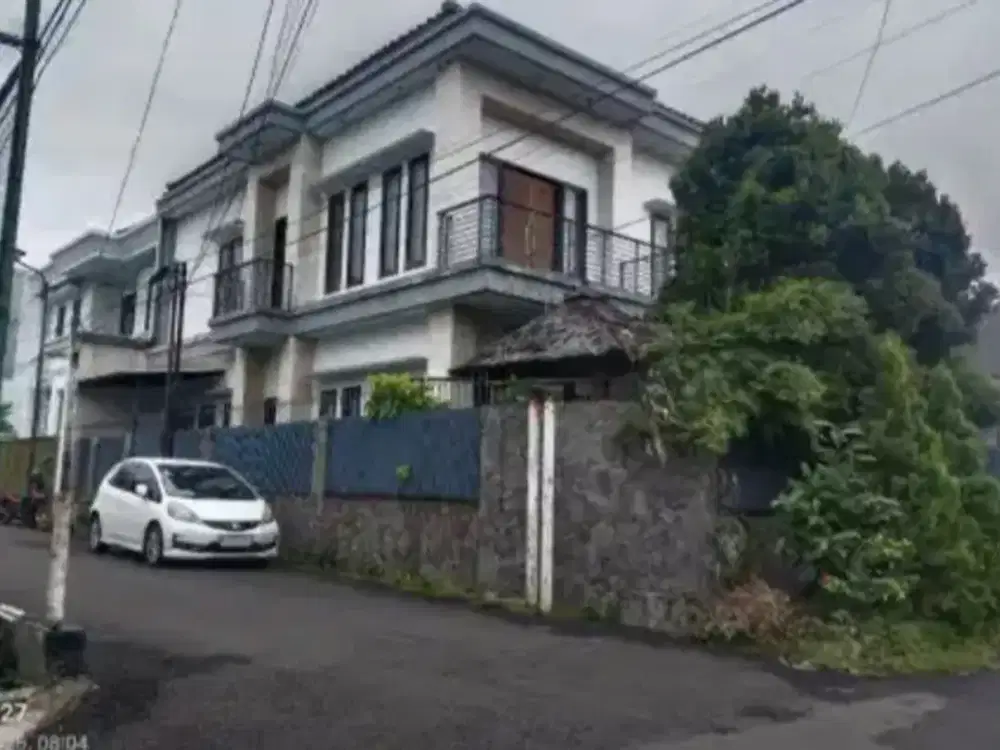 Rumah Bagus 2 Lantai Posisi Hook Siap Huni Lokasi Strategis Pasirluyu BKR Bandung