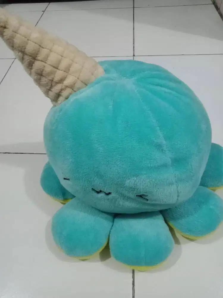 Boneka anak baymax dan eskrim octopus