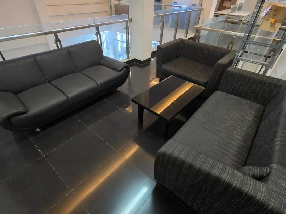 Dijual Gedung Kantor Bangunan 3 Lantai Full Furnished Tengah Kota Lokasi di Sayap BKR Bandung