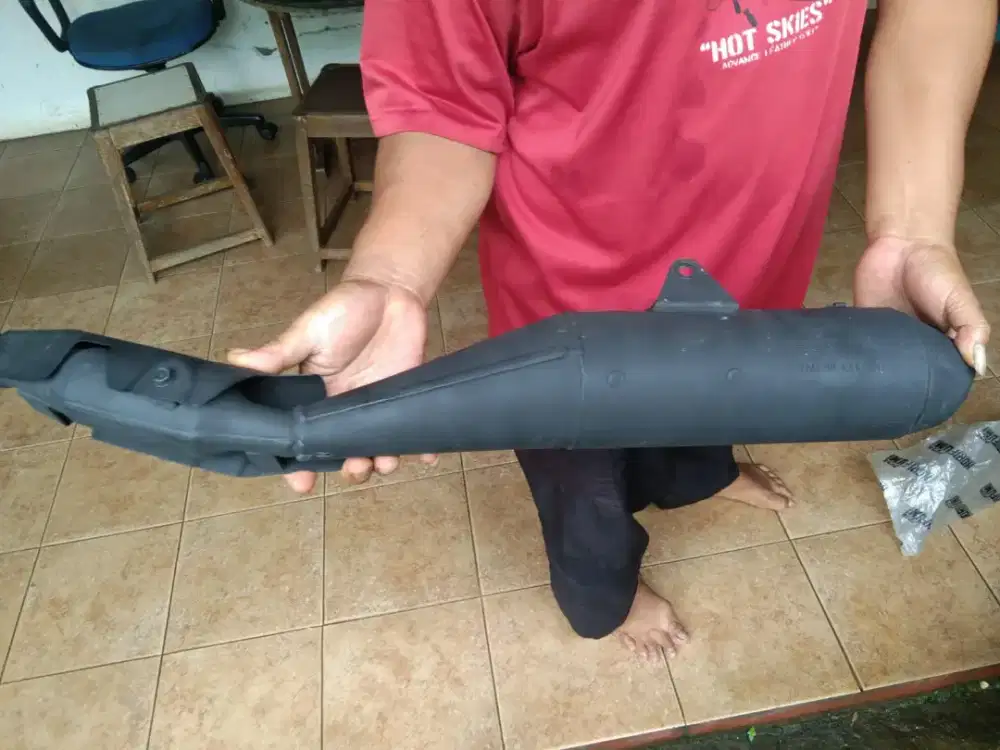 Kenalpot cfr motor trail