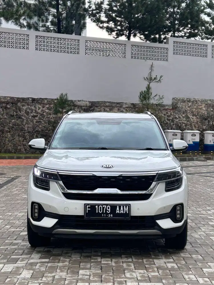 KIA SELTOS  EXP 1.4 A/T Turbo 2021 Putih (type tertinggi)