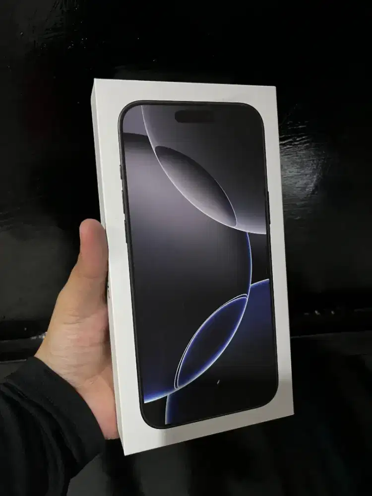 I-Phone 14 128GB ( free adaptor )