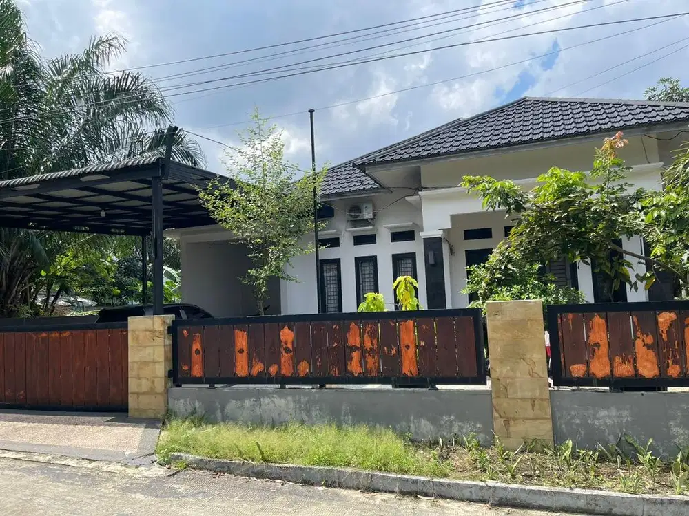 Dijual Rumah Pribadi Luas Bangunan 198m2, Luas Tanah 495m2