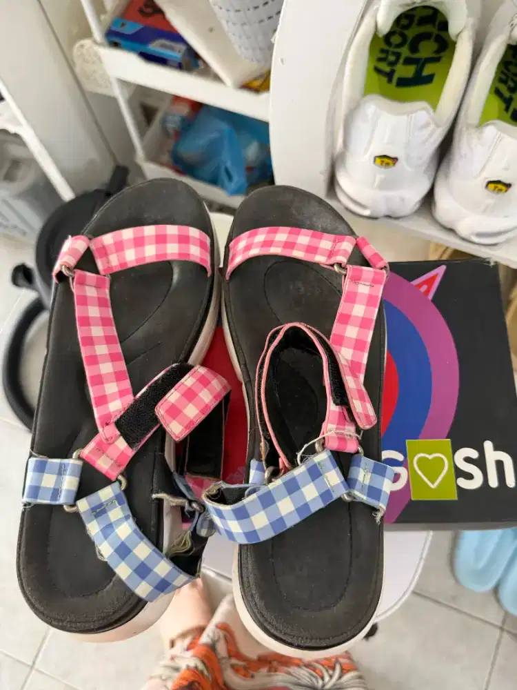 Dijual Bekas Sepatu Sandal Gosh Ori Size 39