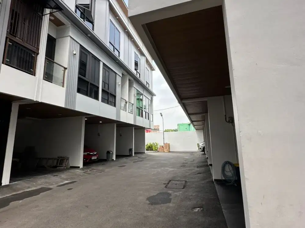 Dijual cepat Townhouse Rawasari (brand new)