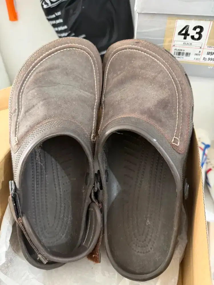 Dijual Bekas Sandal Crocs Ori Size 12