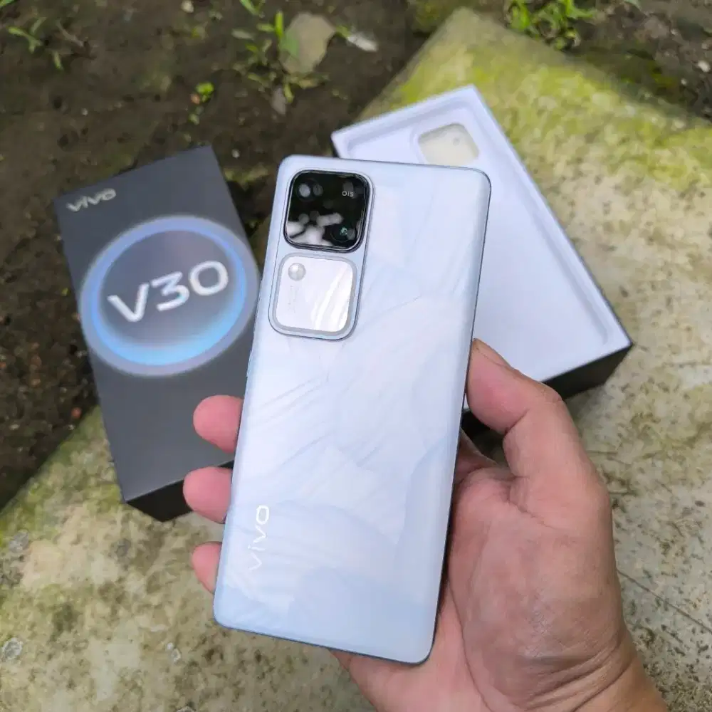 Vivo V30 5G 12/512gb fullset
