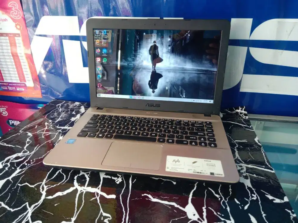 Laptop ASUS X441M  untuk sekolah kuliah dan skripsi sudah ssd
