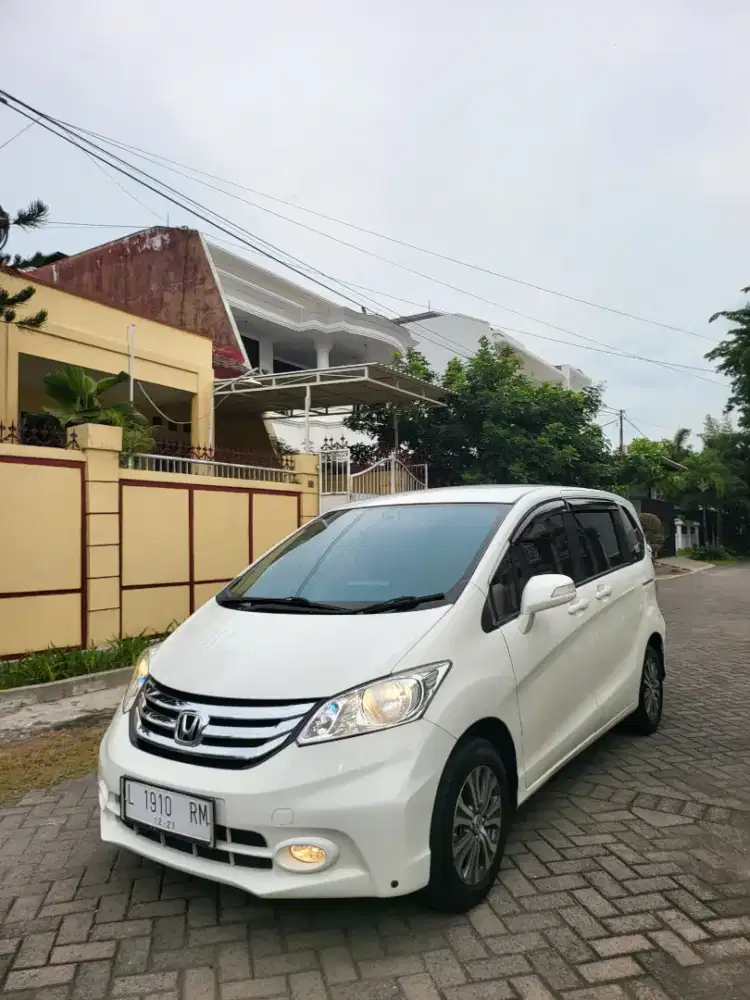 FREED E PSD 2014 KM 82 RIBU