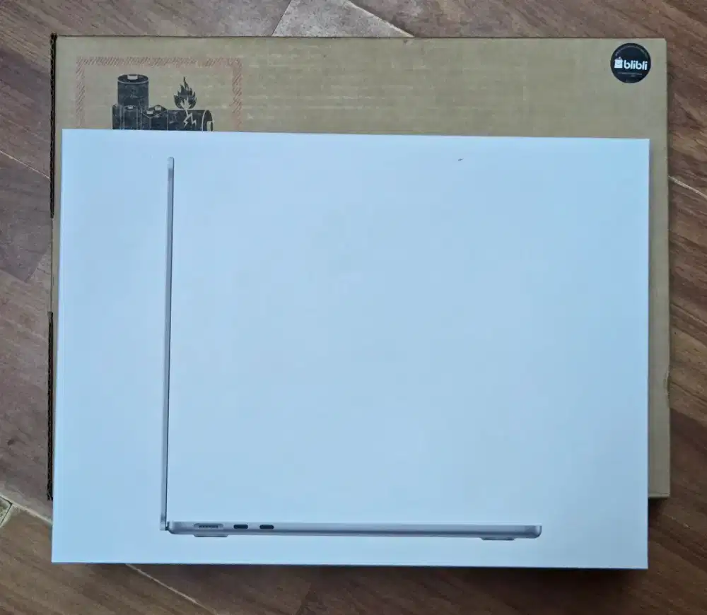 Jual Macbook Air M3 8/256 13inch BNIB
