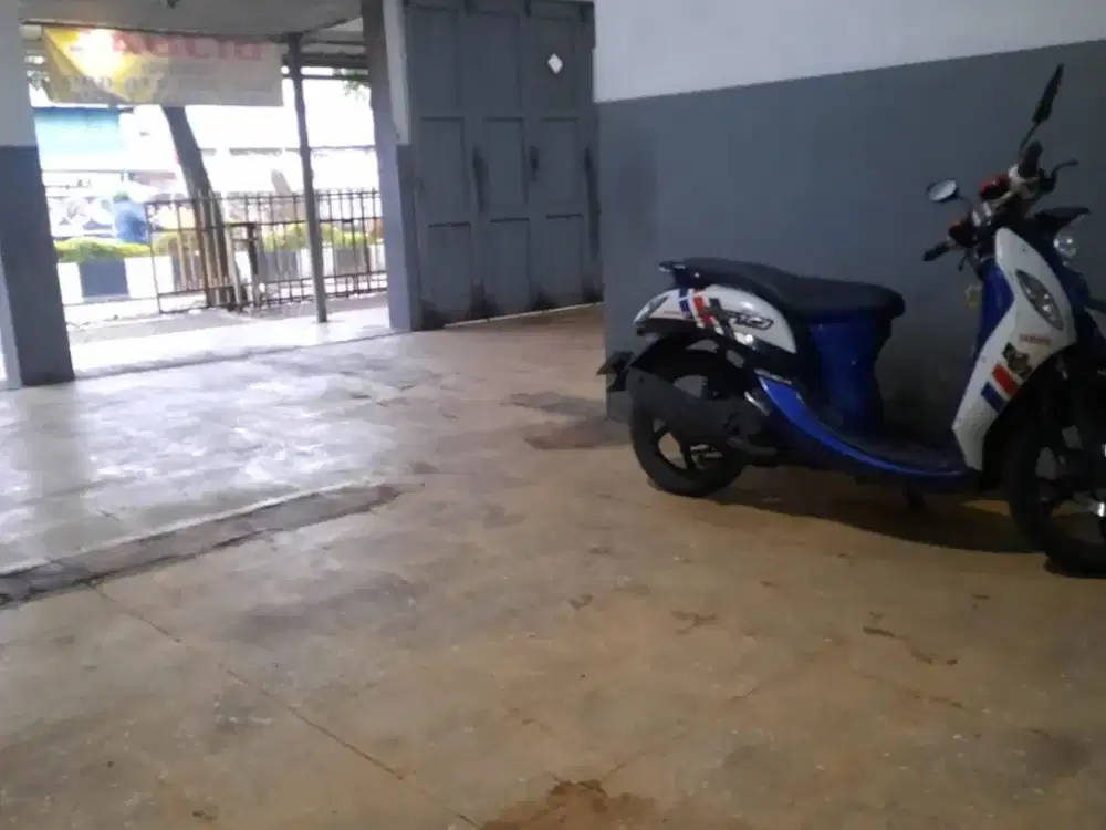 RUMAH LUAS HITUNG TANAH COCOK UNTUK SEGALA USAHA DI GATOT SUBROTO CIMAHI