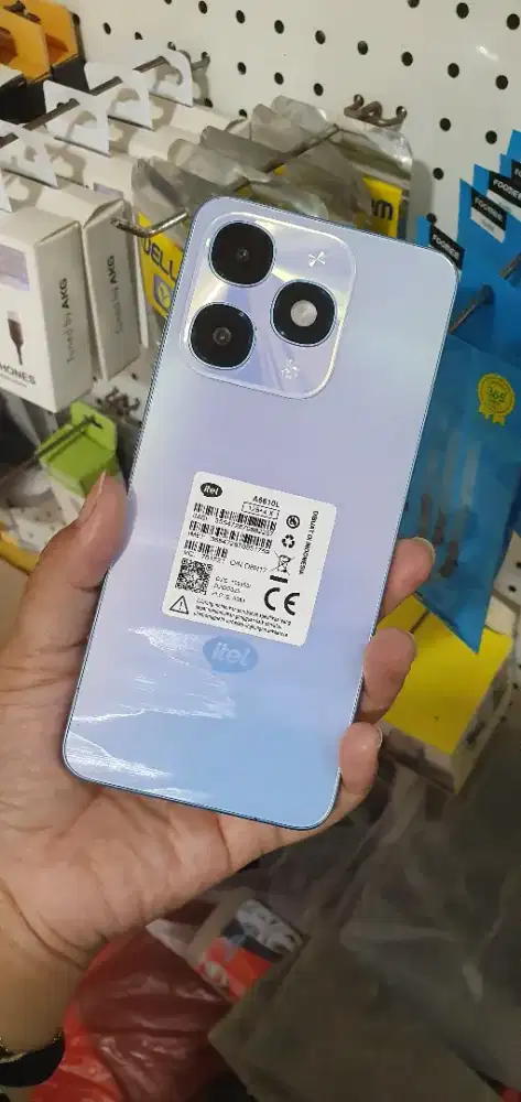 Itel A90 ram 4+8/128gb