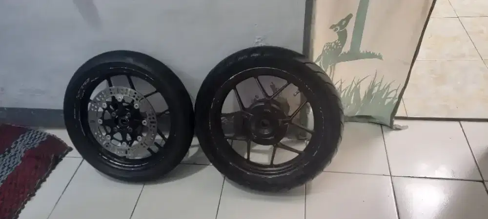 Velk vario old depan belakang