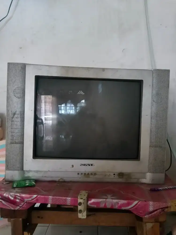 Televisi Tabung Merek Sonya