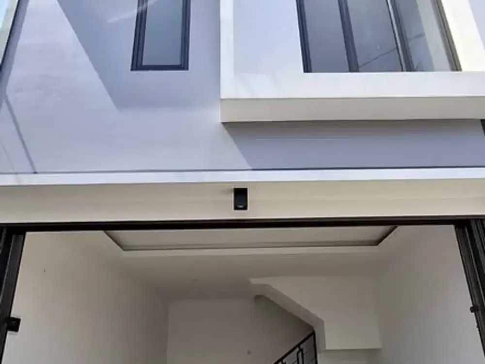 Ruko disewakan,bangunan 3 lantai, starategis di cisalak  cimanggis depok