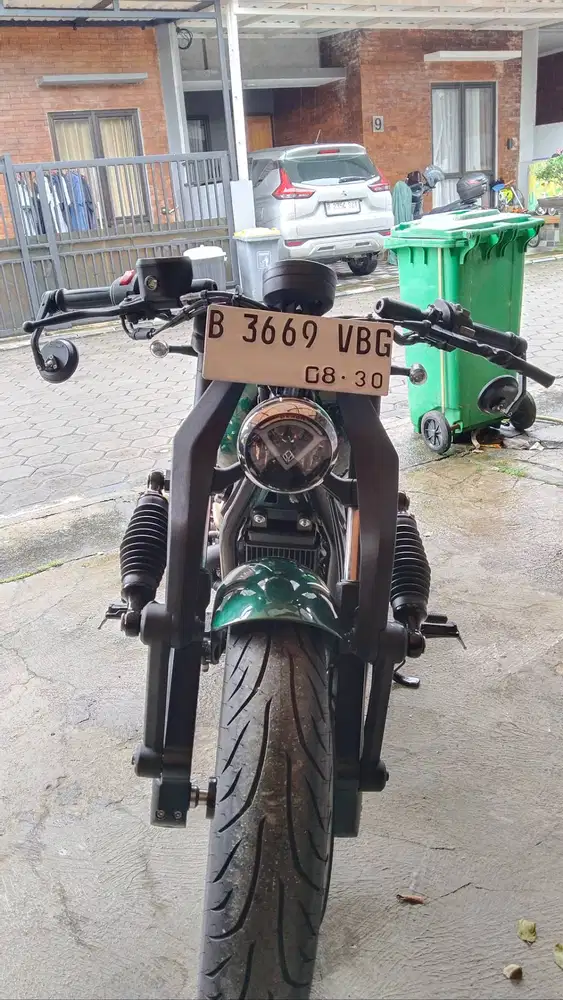 Benelli Napoleon Bob 250 cc