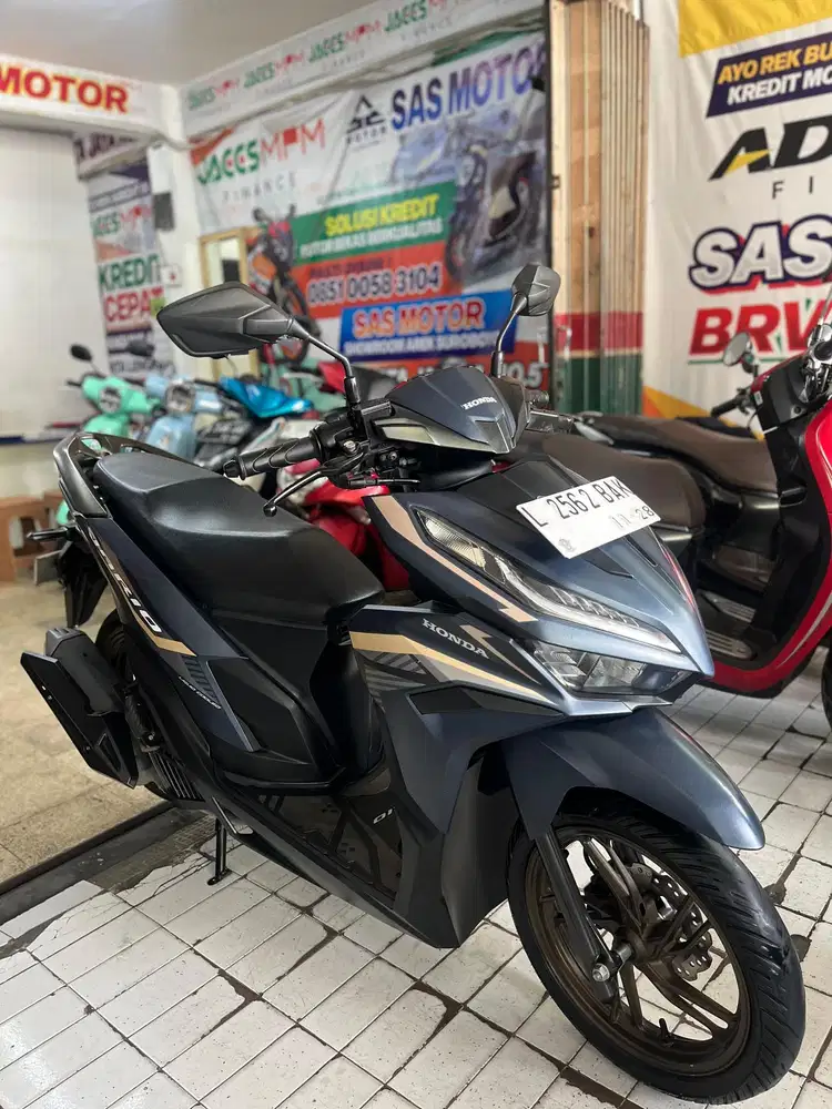 HONDA VARIO 125 2023 SAS MOTOR JL. BARATAJAYA 19 NO 5