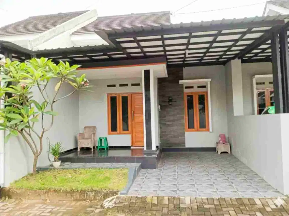 Rumah Cantik Full Furnish di Cluster Kudu dekat RS Dr. Oen Solo Baru