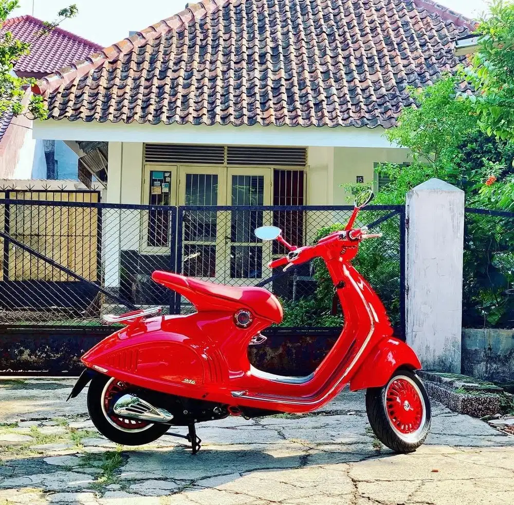 Vespa 946 Red Edition