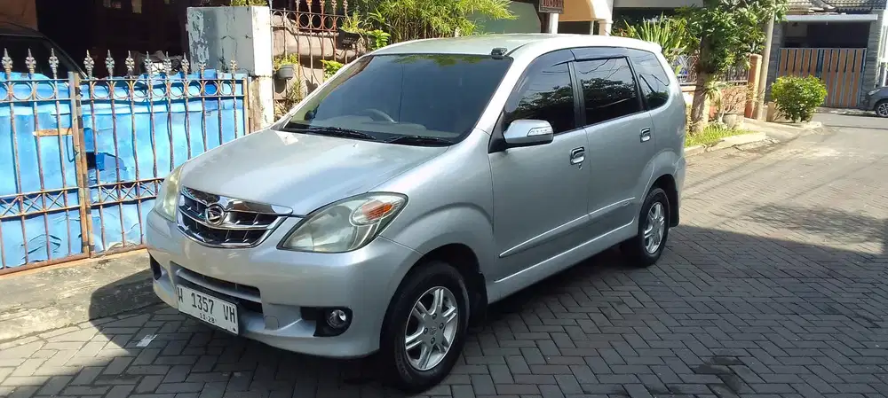 Daihatsu Xenia 2011 Bensin