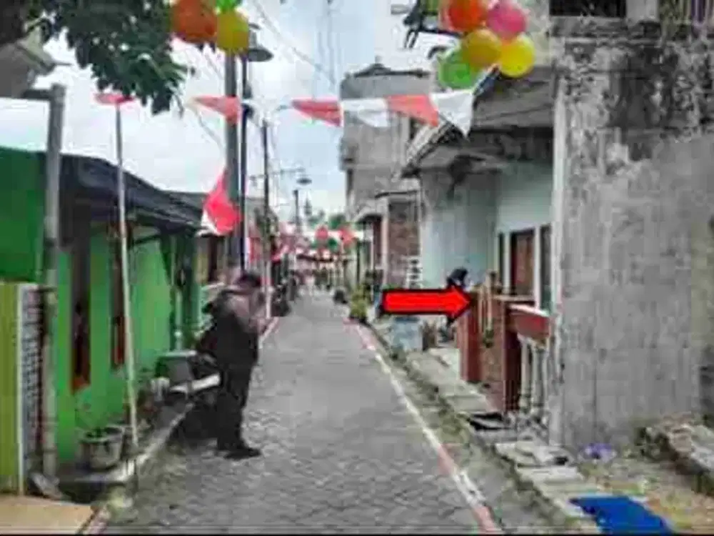 DI JUAL RUMAH

PERUM GRIYA KENCANA GANG NANGKA BLOK 3I NO 35
KEL. : MOJOSARIREJO
KEC. : DRIYOREJO
KAB  : GRESIK