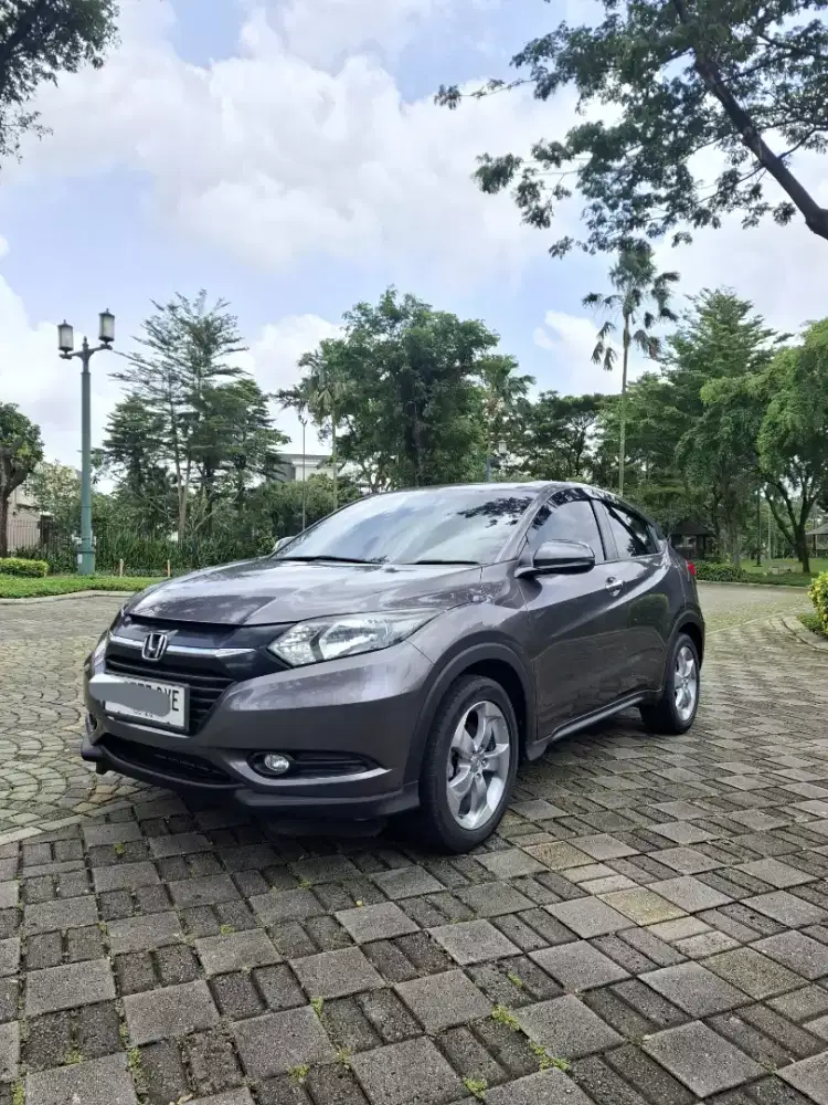 Honda HRV E Matic 1.5 2018 Abu-abu