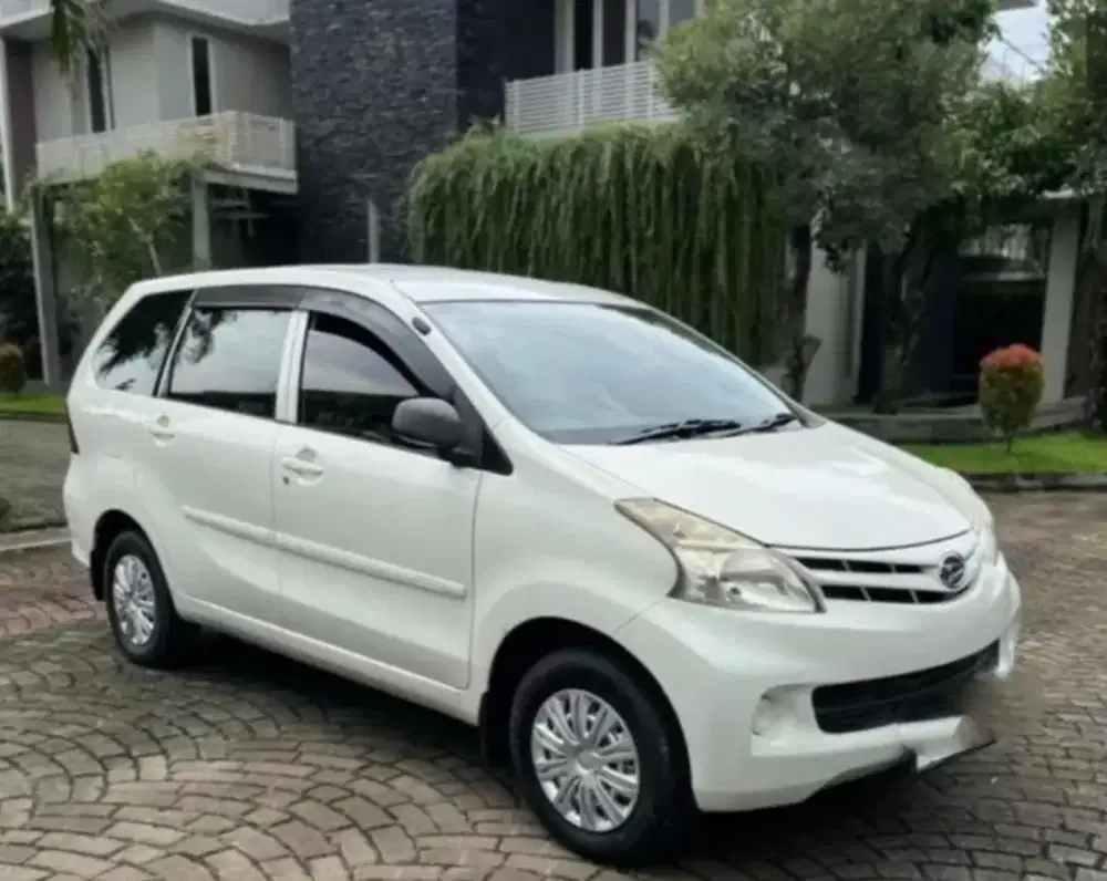 Xenia M STD 1.0 Manual 2014