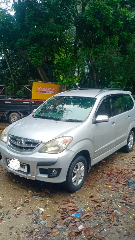 Daihatsu Xenia 2010 Bensin