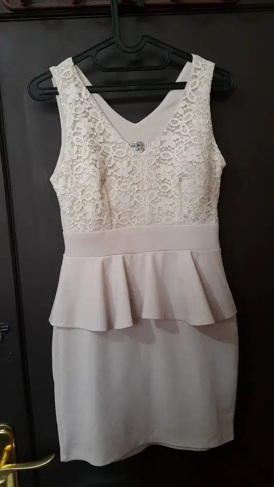 Elegant White Peplum Dress