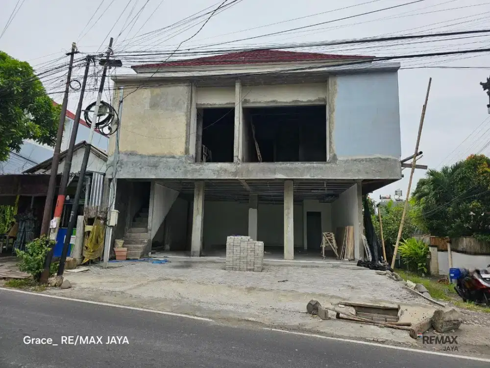 New Store In Main Road For Rent, At Tumbak Bayuh, Pererenan Area
