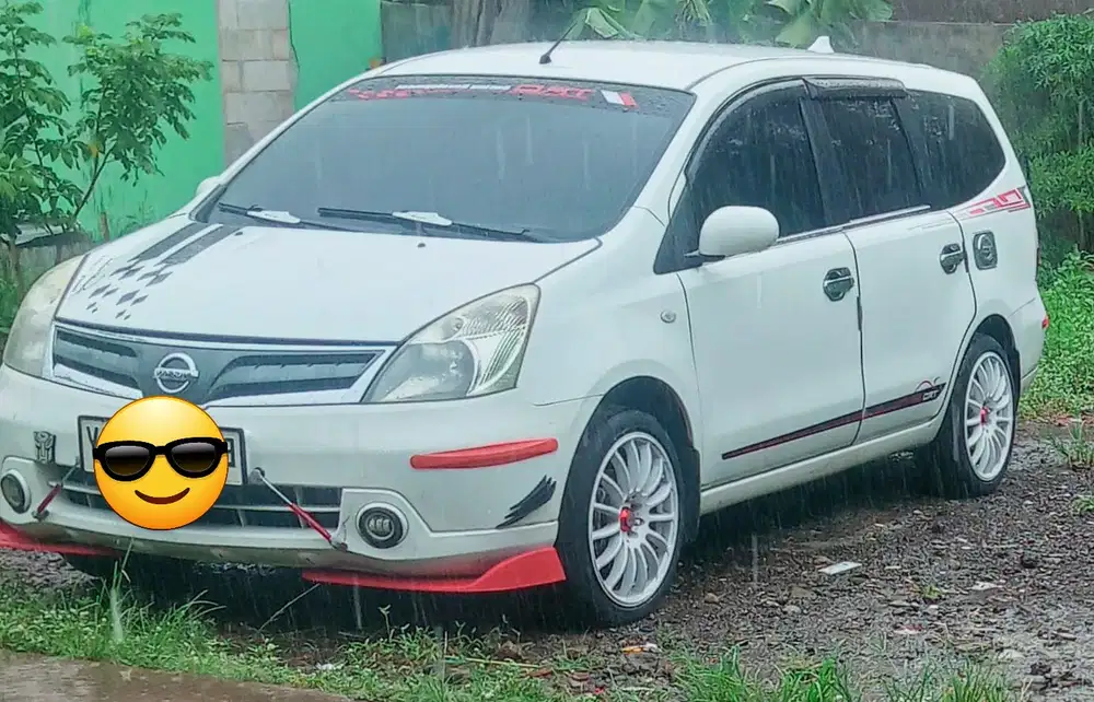 Nissan Grand livina 2013 Bensin