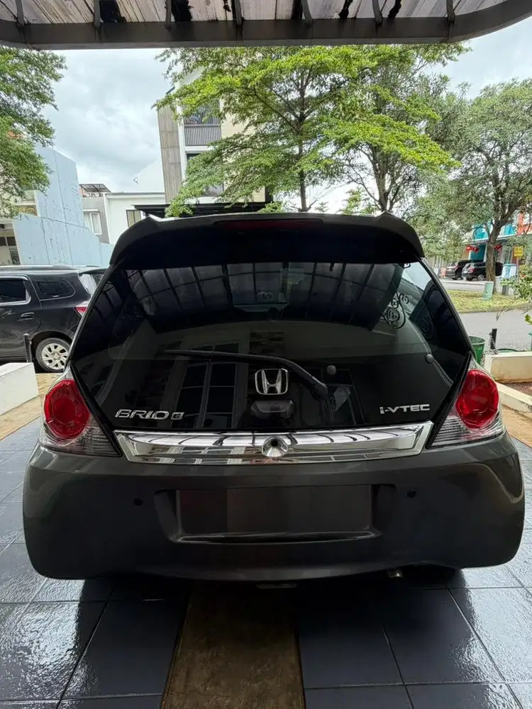 Dijual honda brio 2013 abu abu