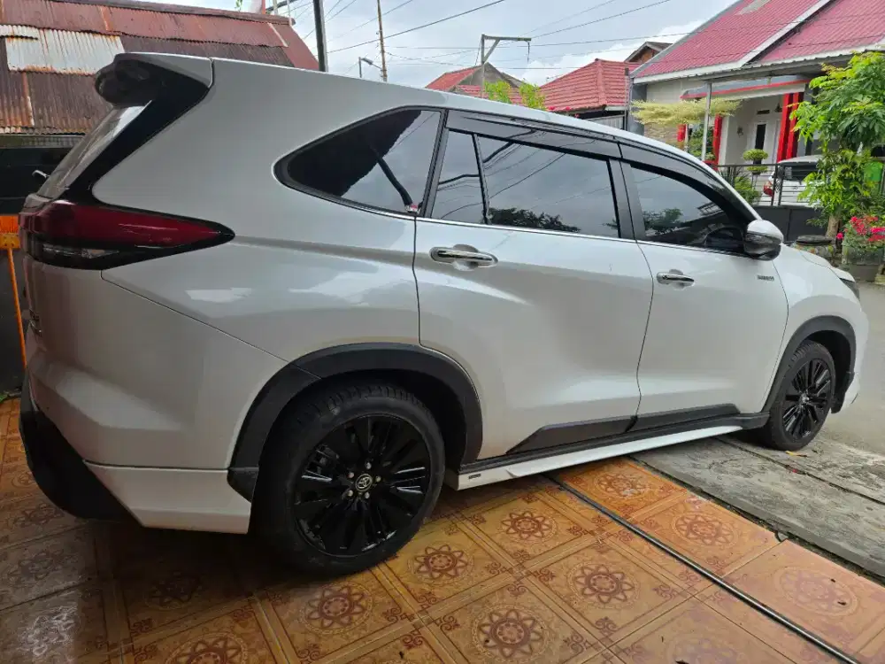 Zenik Q hybrid low kilometrr