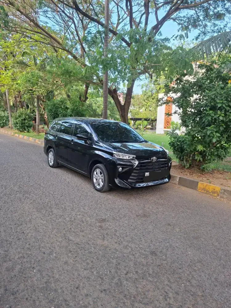 Dijual Toyota Avanza type E manual 2024 hitam