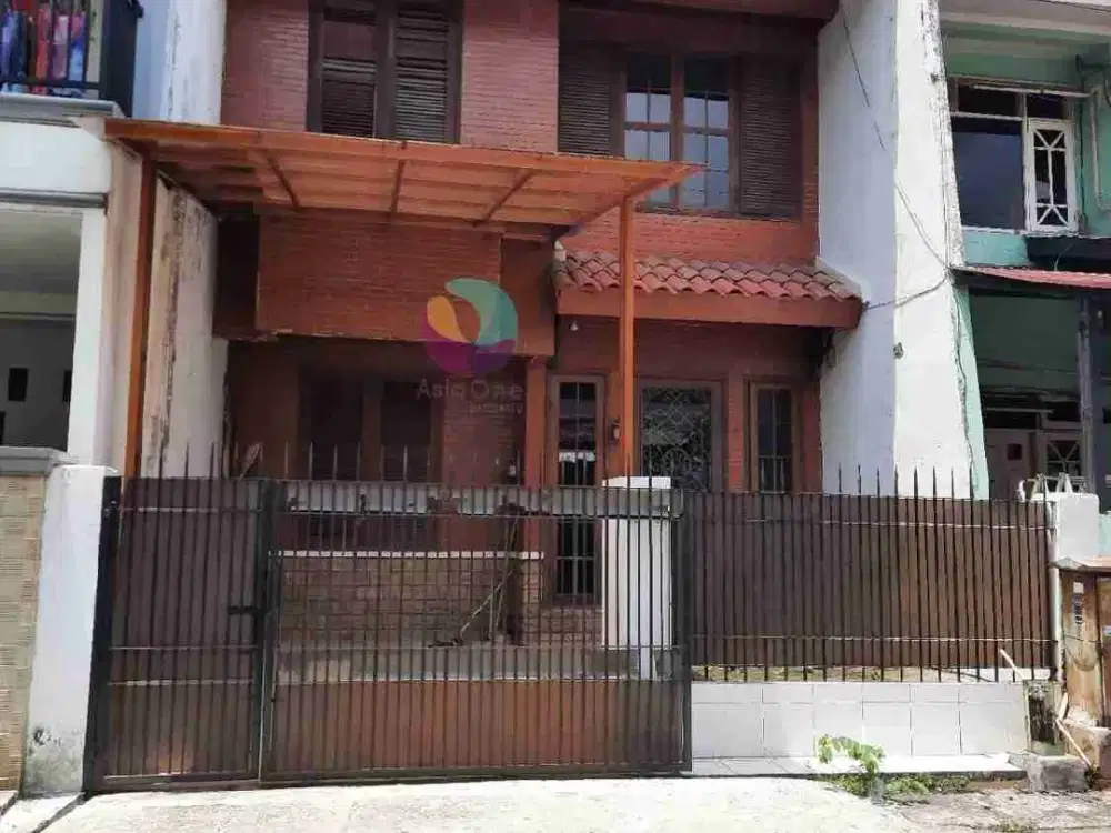 Disewakan rumah 2 lantai siap huni buaran duren sawit