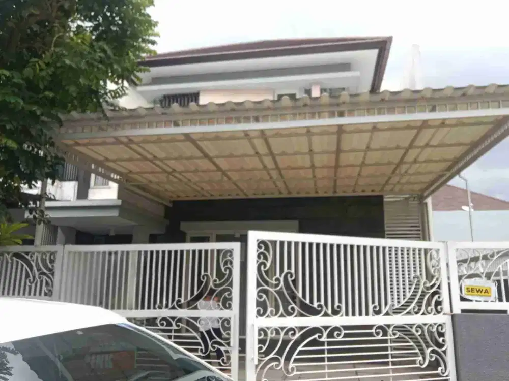 Dijual/sewa Cepat Rumah Full Furnish Modern Graha Family