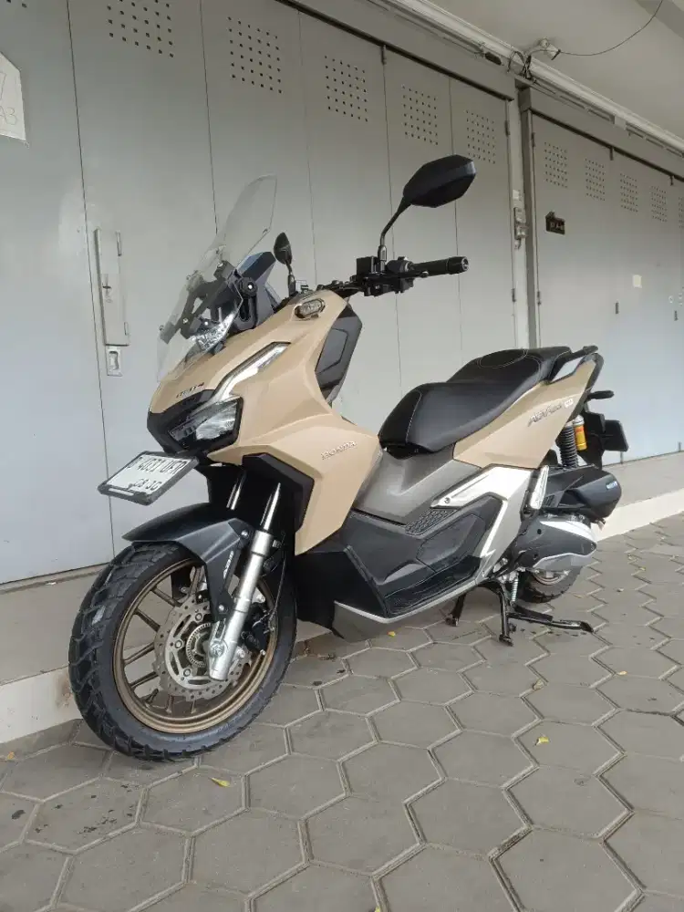 Honda ADV 160 ABS 2025 mulus seperti baru