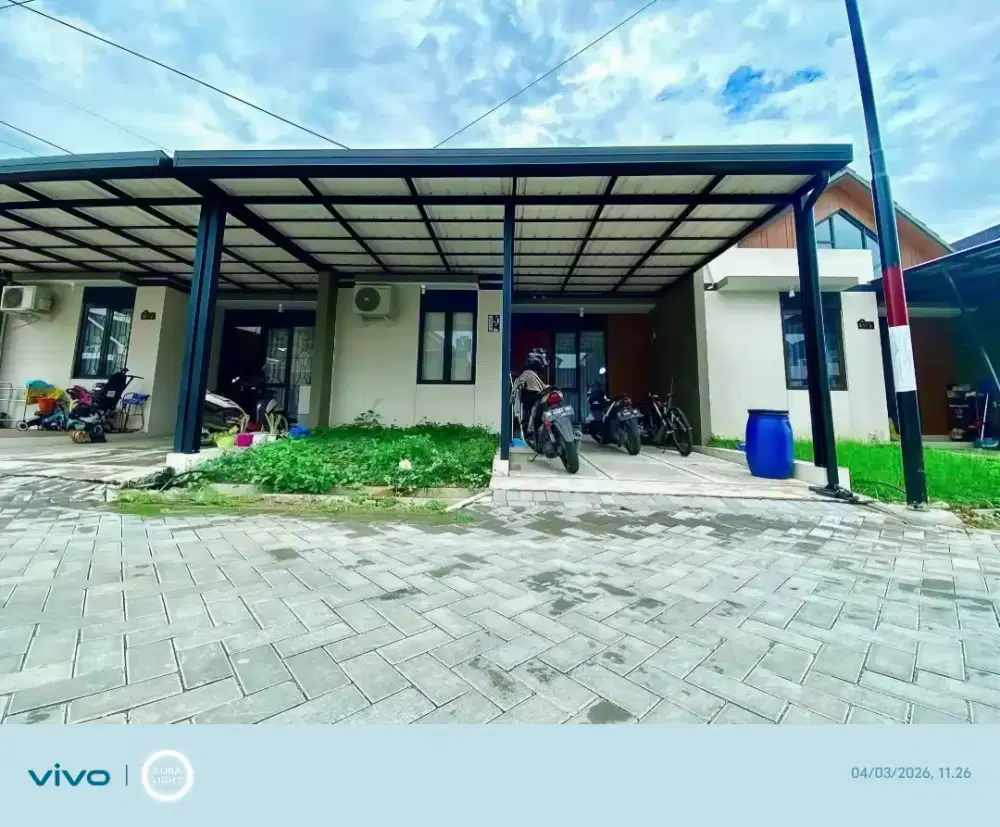 Kanopi baja ringan dan garasi