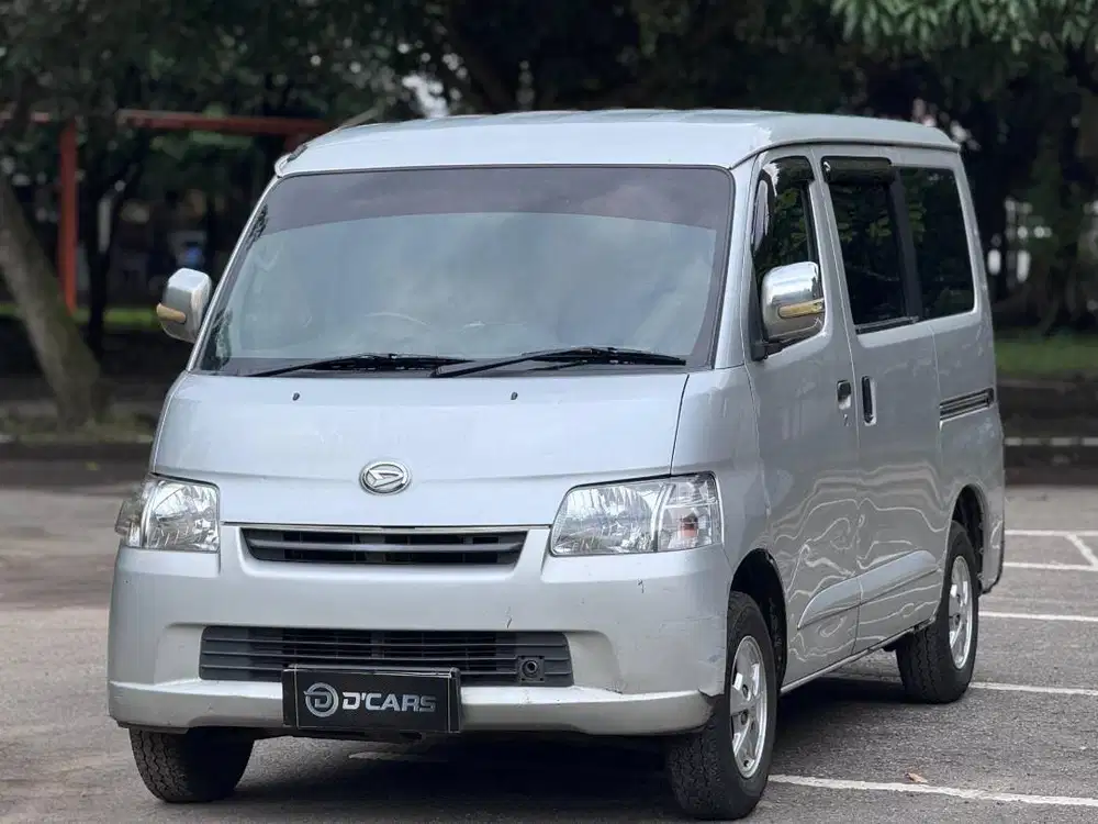 DAIHATSU GRAND MAX 1.3 2013 AUTOMATIC