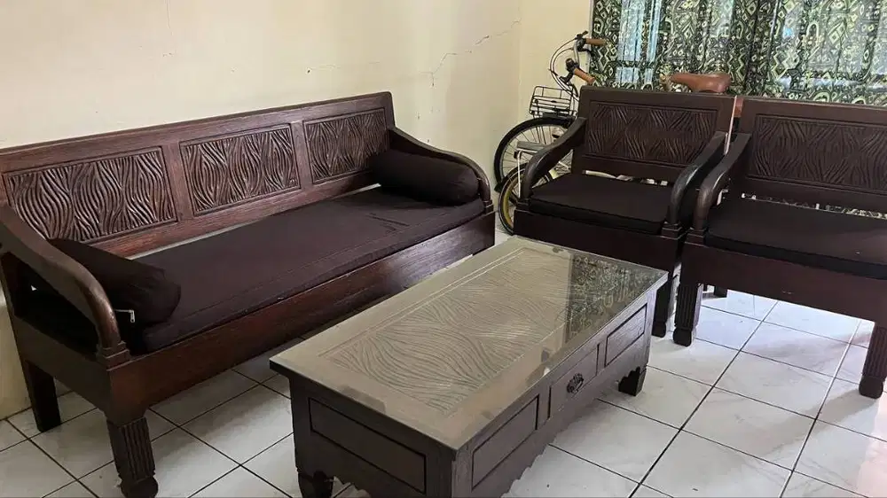 1 Set Sofa Kayu Jati Solid – Kuat, Elegan & Siap Pakai