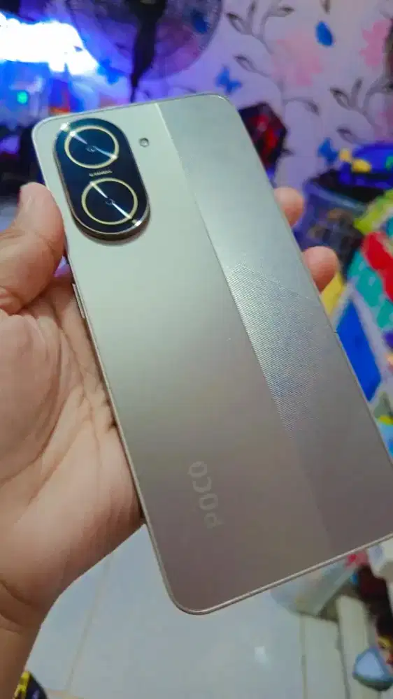 MAU DIJUAL AJA HP POCO , RAM 8/128 FULLSET NO MINUS MULUS