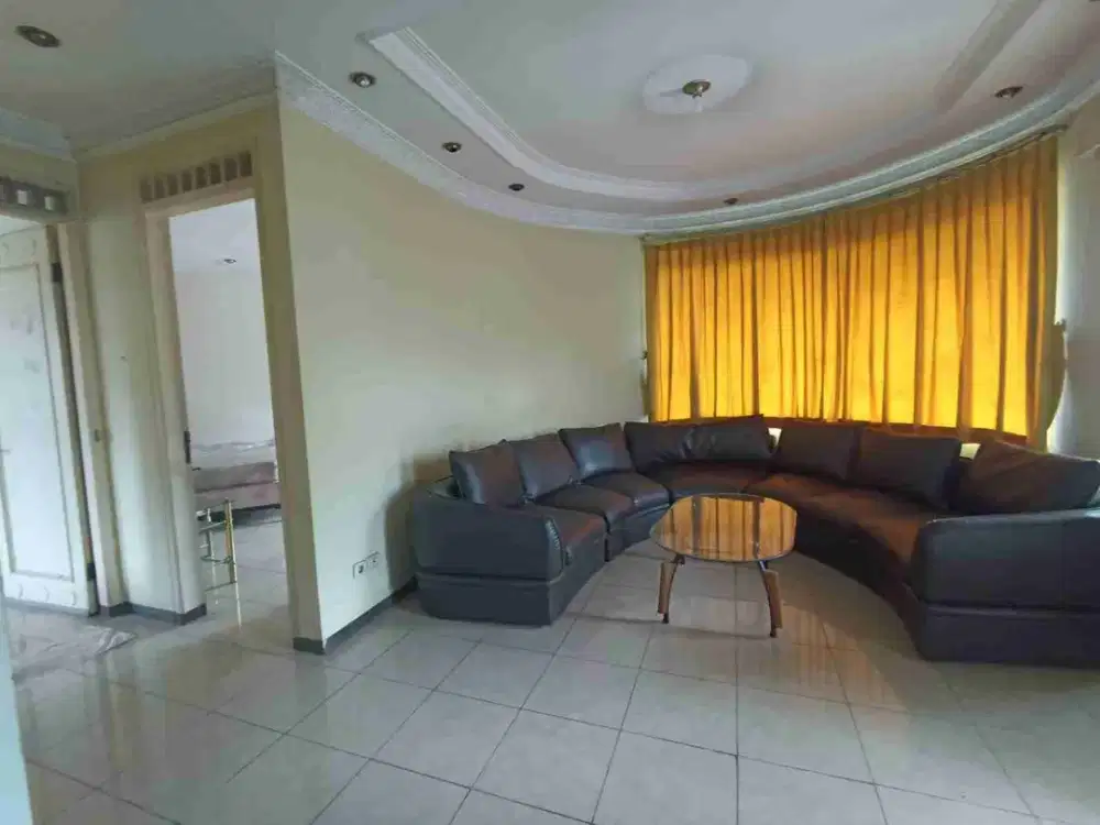 Disewakan Rumah Luas Bisa untuk Kantor di SETRASARI