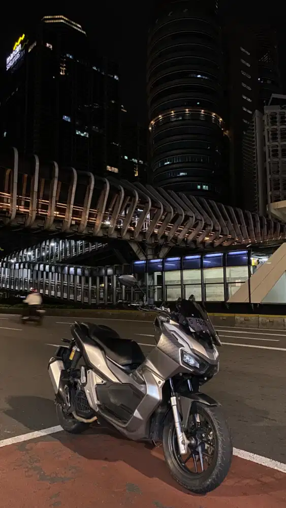 Honda ADV 150 2019 Silver Metalic