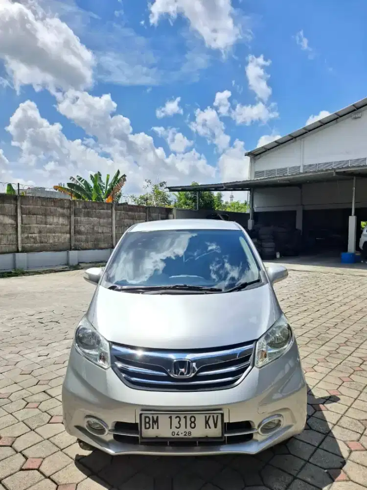 Freed 2016 SD matic. Km 126rb